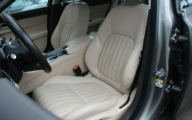 Jaguar XF cena 125990 przebieg: 23000, rok produkcji 2018 z Łasin małe 781